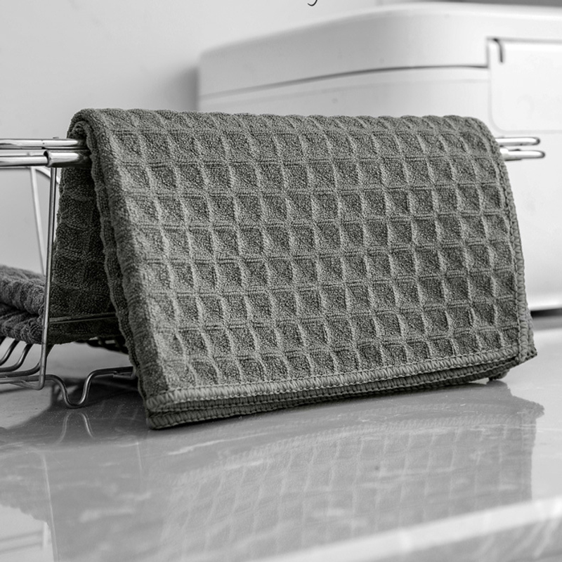 Diamond Textured Microfiber Cleaning Cloth — view 6