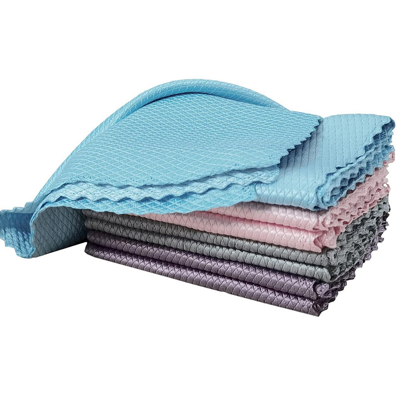Fish Scale Microfiber Glass Cleaning Cloth — view 2